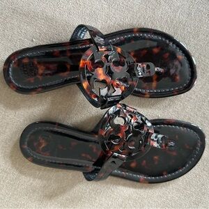 Tory Burch Miller sandal patent tortoise size 6